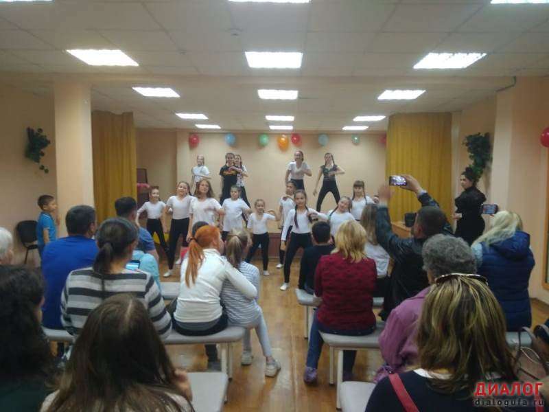 Отчетный концерт танцевального коллектива “Звездный миг“