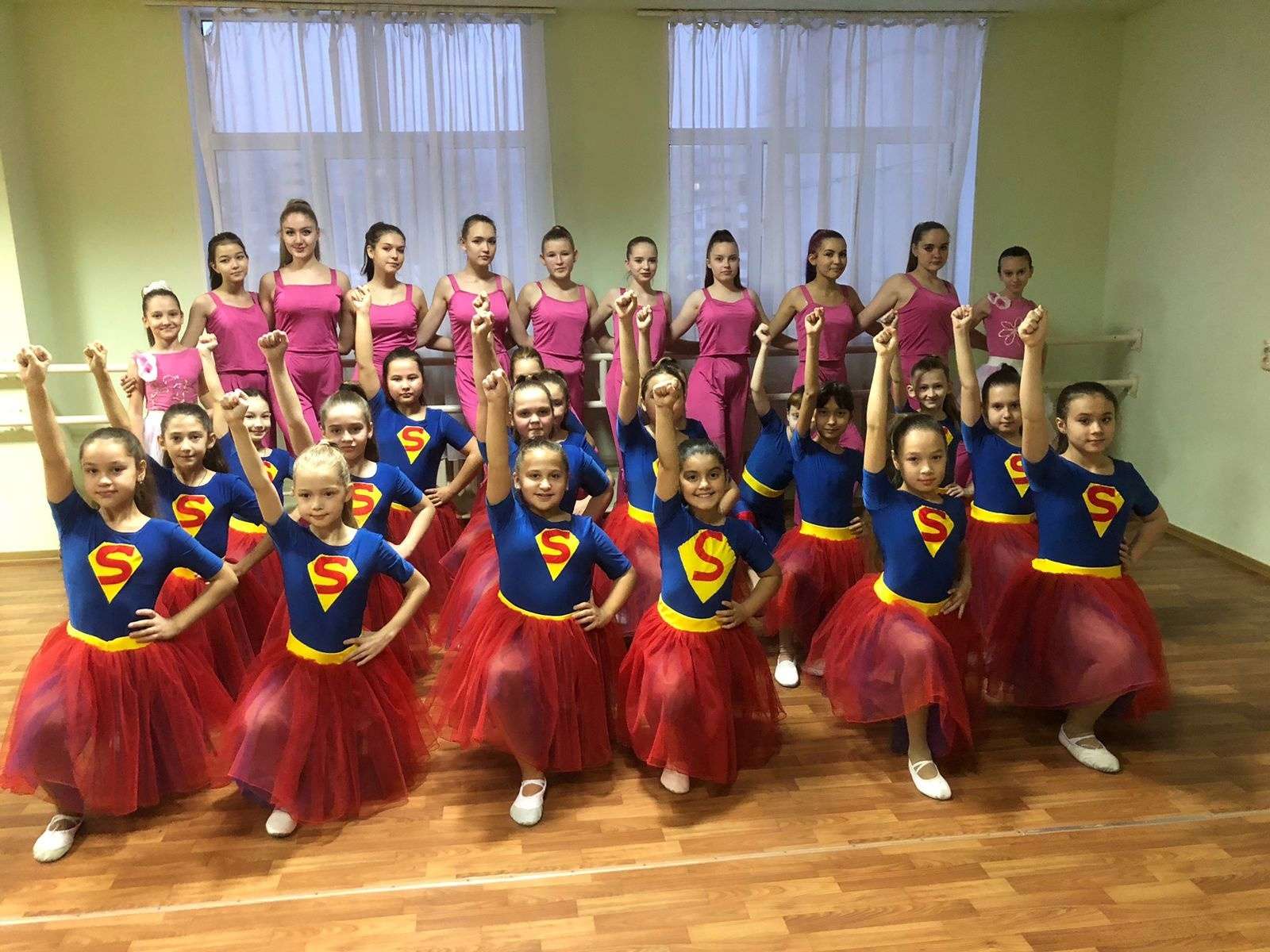 24 ноября танцевальная студия PROдвижение приняла участие в концертной программе, посвящённой дню матери