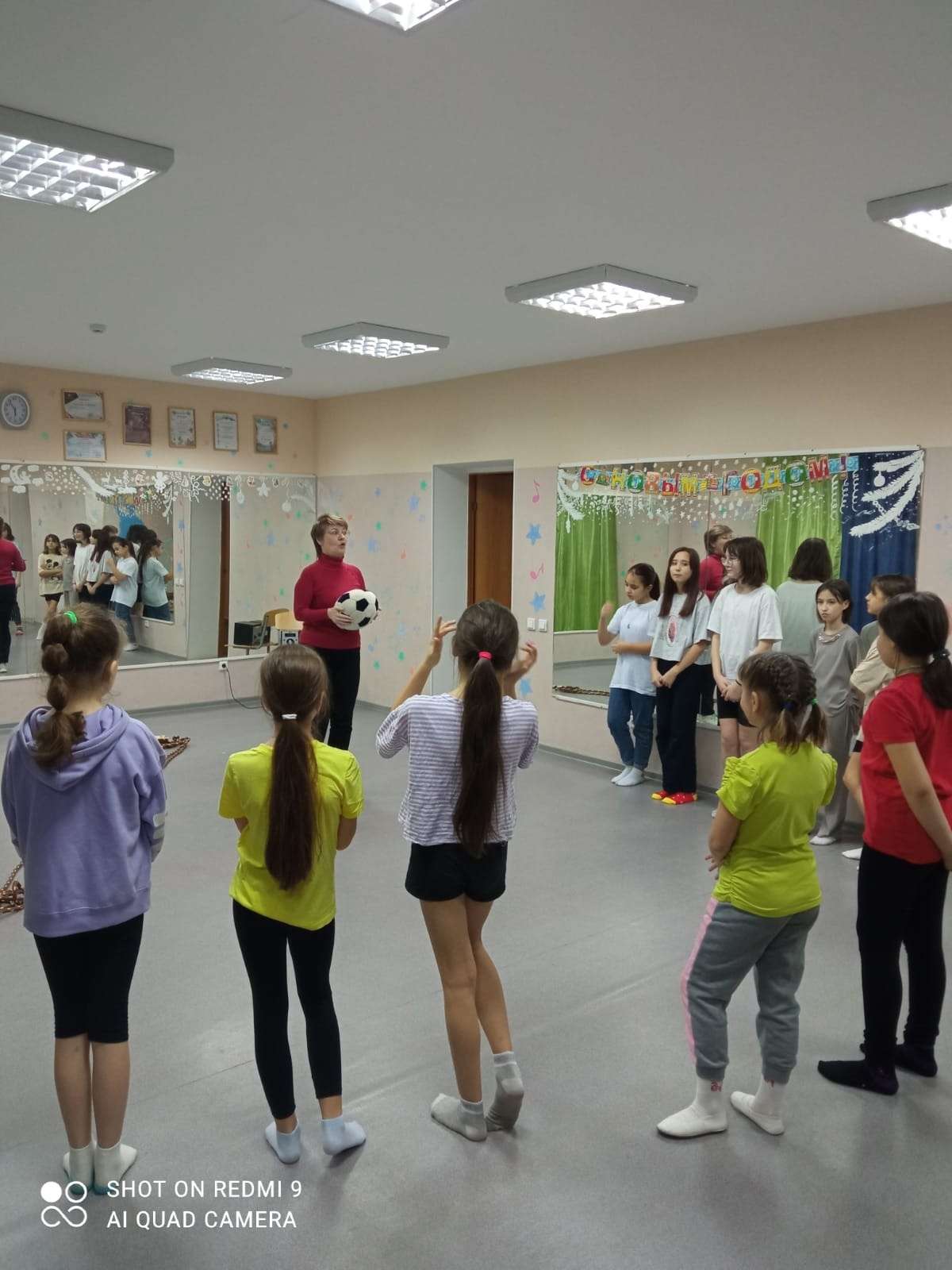 В Молодёжном центре «Вираж» социальный педагог Галанова Ольга Владимировна провела ролевую игру «Конфликт»
