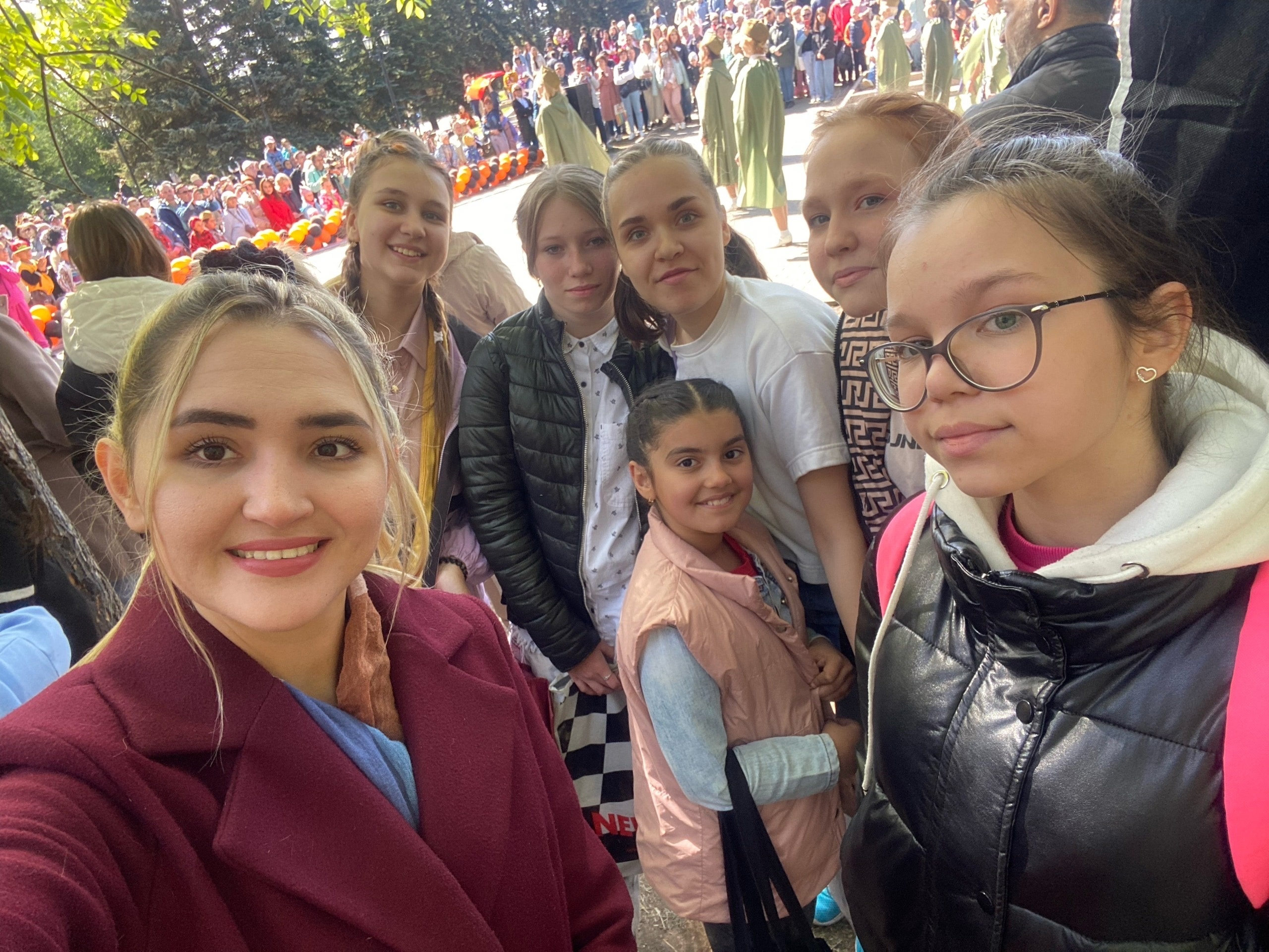 9 мая объединение «Вокал» подросткового клуба «Северный» приняли участия в праздничном концерте, посвященном дню Победы