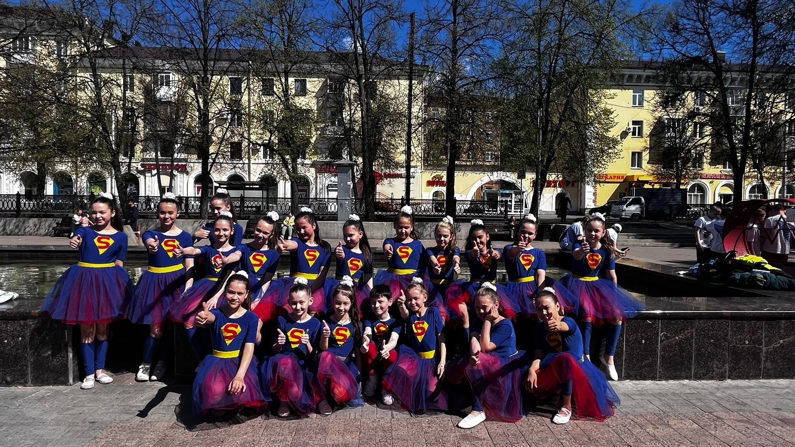 Танцевальная студия "PROдвижение" приняла участие в торжественной церемонии открытия фонтана на площади им