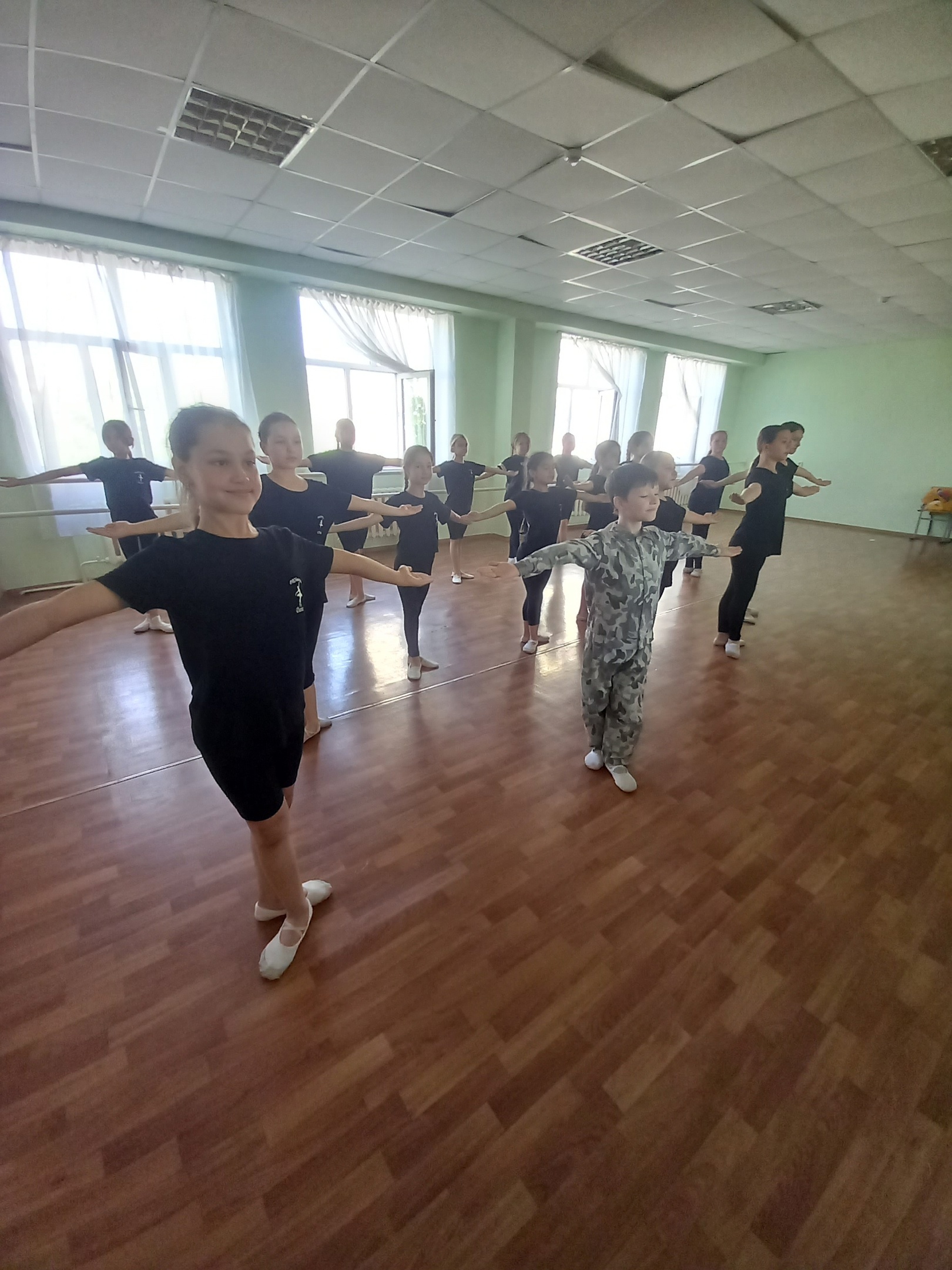 7 июня в танцевальной студии " PROдвижение" прошёл флешмоб по народному танцу