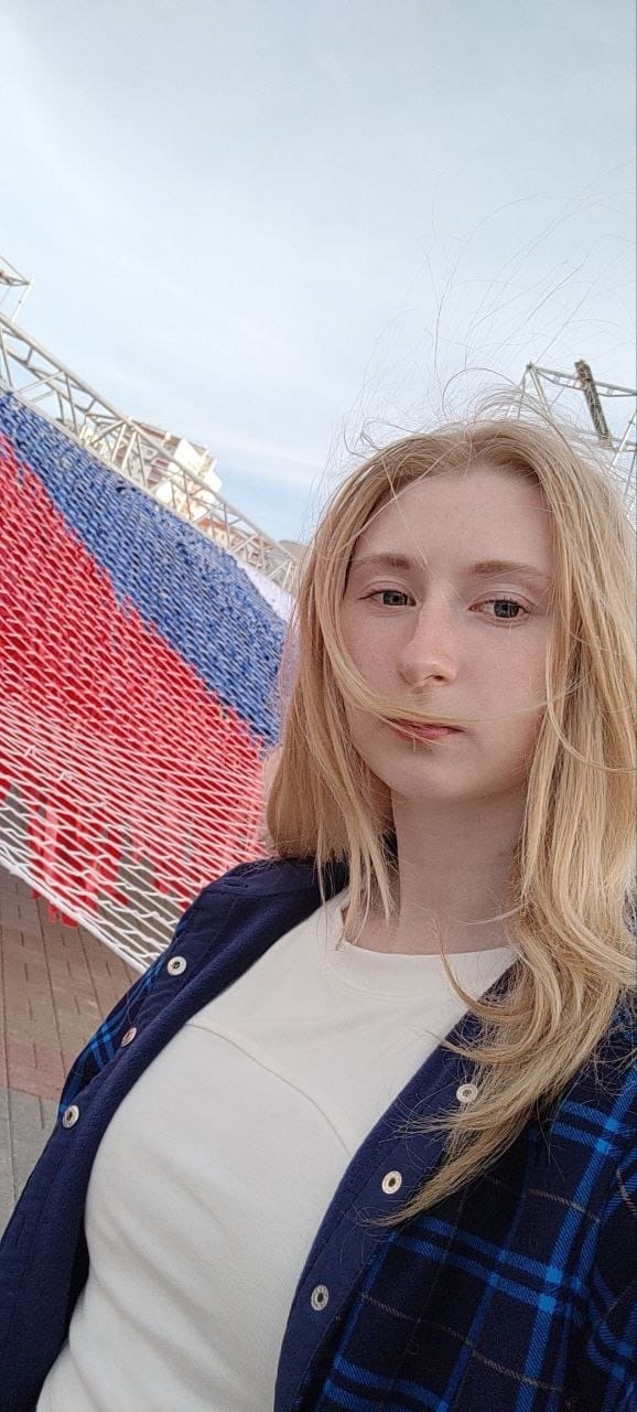Воспитанница подросткового клуба «Северный», Склизкова Алëна, приняла участие в подготовке фестиваля «Блогеры России»