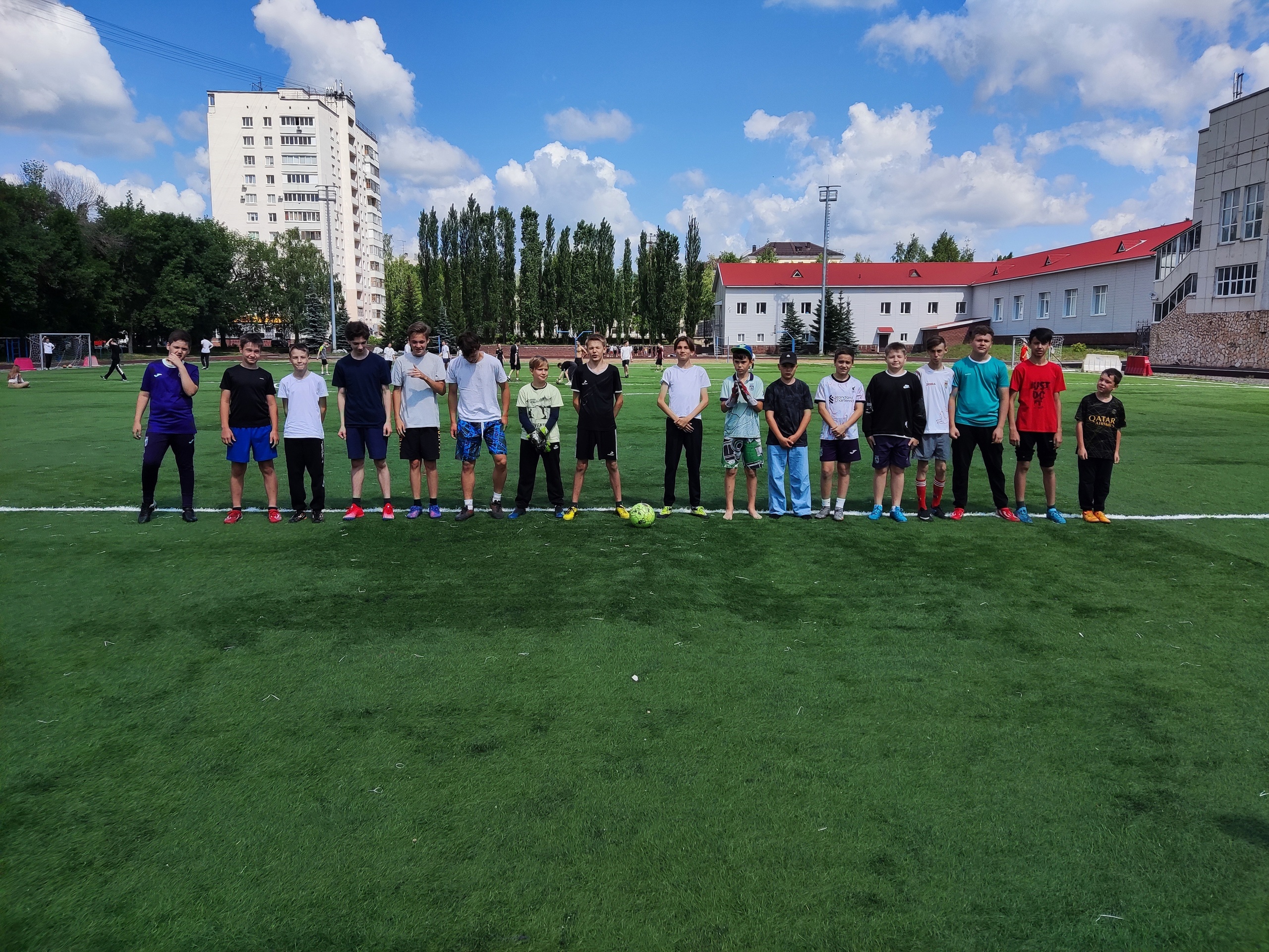 Товарищеские встречи по футболу: «Вместе мы сила»