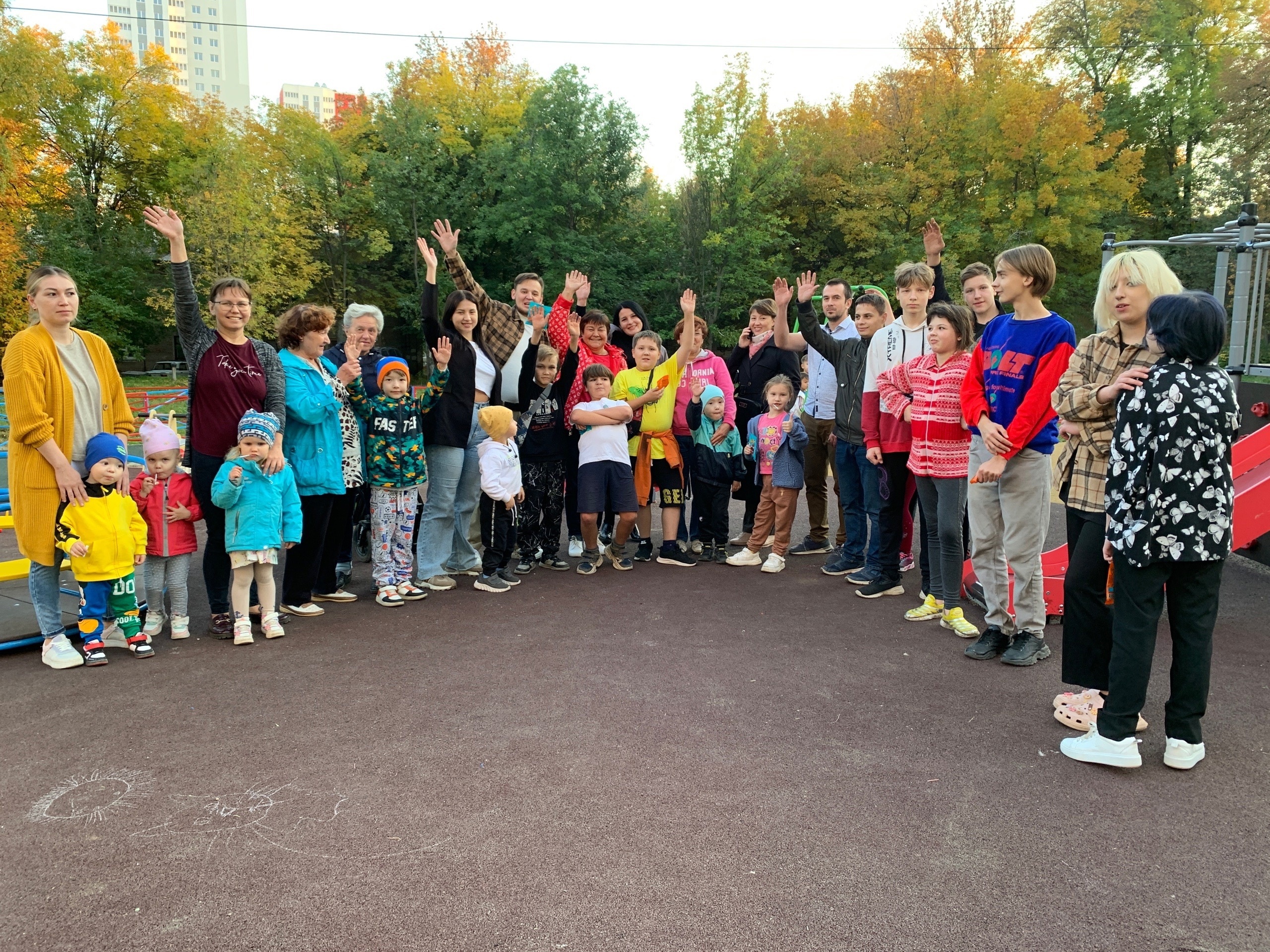 🔥Подростковые клубы «Северный» и «Рекорд» передают привет с открытия детской площадки в рамках проекта «Башкирские дворики» по ул